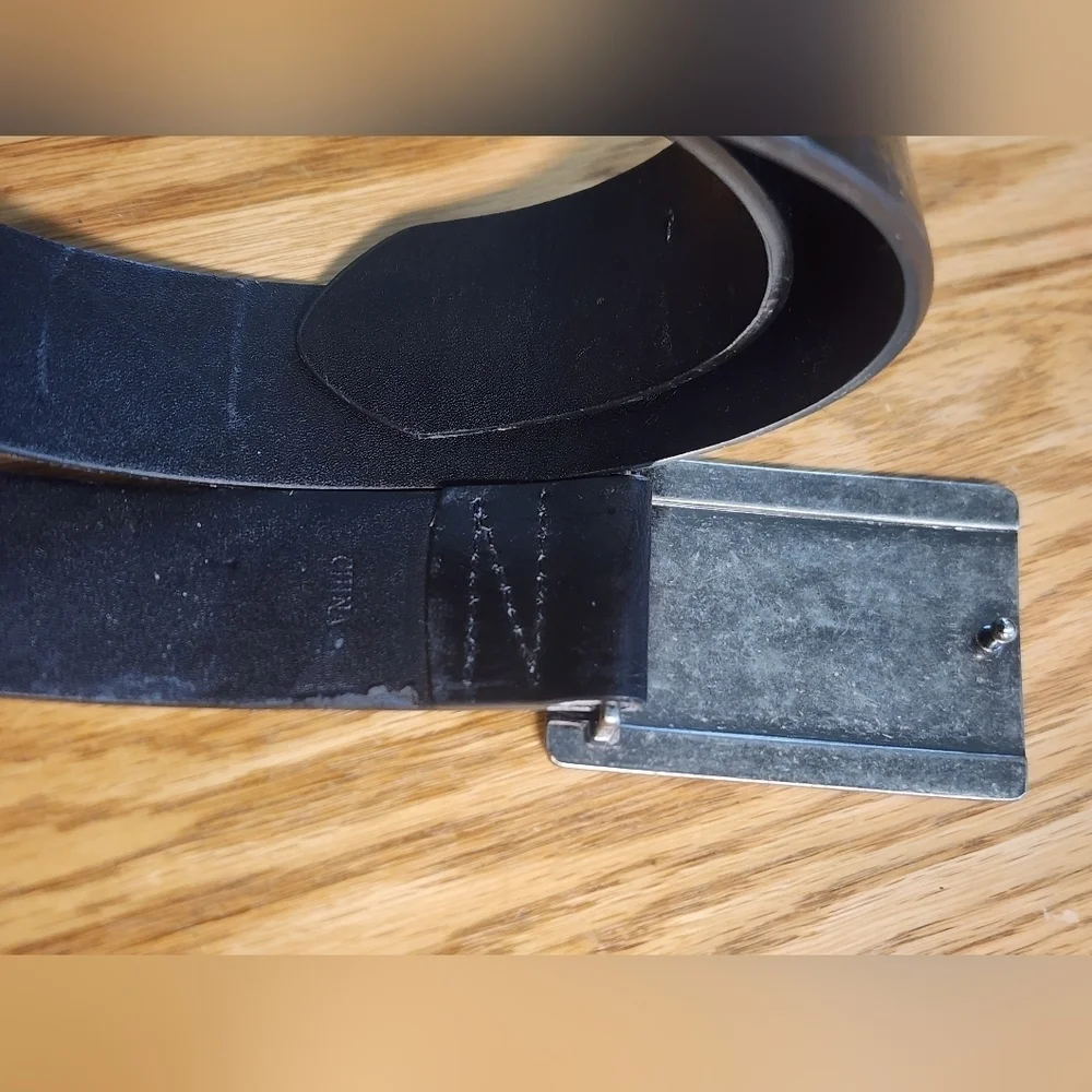 Guess Mens Belt Block Buckle Vintage Look Size 36 Black